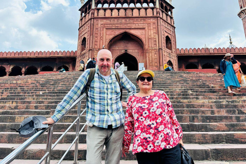 Delhi: Guided Shopping Tour Experience with Female Expert Exclusive Full-Day Shopping Tour with Female Expert Guide