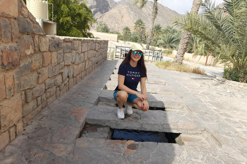 Muscat: Jebel Akhdar and Birkat Al Mouz Guided Day Trip