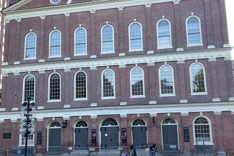 Freedom Trail in het Spaans: de route die de revolutie in Boston markeerdeFreedom Trail in het Nederlands: De route die de revolutie in Boston heeft gevormd