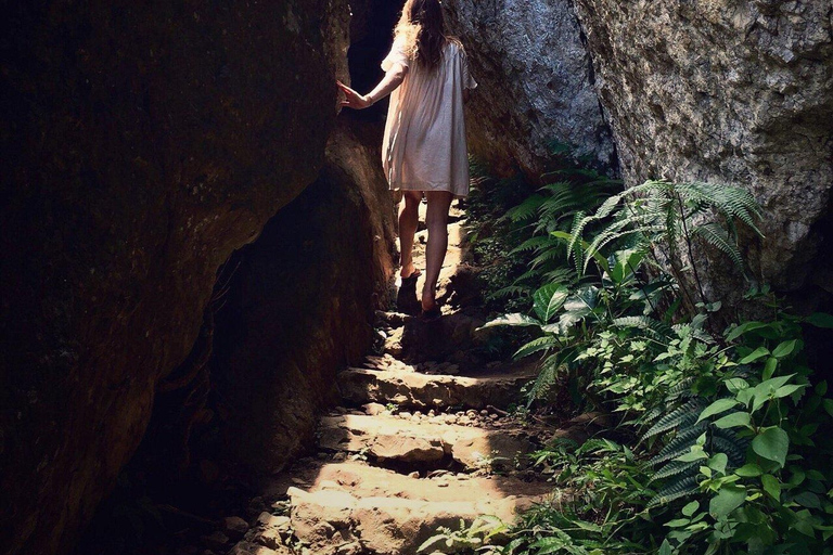 Yogyakarta: Nglanggeran Ancient Volcano Climbing Tour