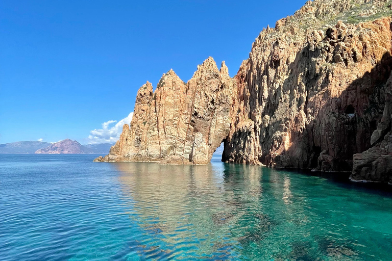 Da Sagone/Cargèse: Tour in barca di Scandola, Piana e Girolata