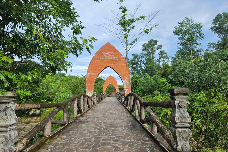 Da Nang/Hoi An: Marmorbergen &amp; My Son Holyland äventyrUpphämtning från Da Nang