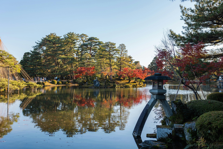 Desde Tokio: excursión de 1 día a Shirakawago y Kanazawa