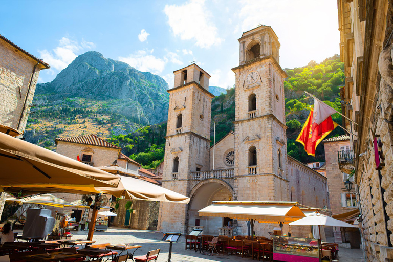 巴尔干大圣诞之旅：12 天（从土耳其伊斯坦布尔出发）巴尔干大圣诞之旅：12天（从土耳其伊斯坦布尔出发）