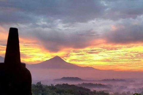 Relaxed Borobudur & Prambanan Private Tour from Yogyakarta Borobudur & Prambanan Private Day Trip