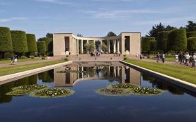 Bayeux: Normandy D-Day Landing Beaches Full-Day Guided Tour