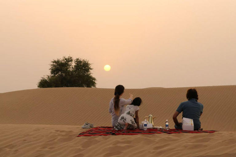 Doha: Desert Safari Tour with Wildlife Experience & Transfer