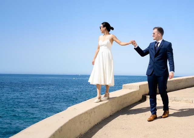 Marseille: Custom Private Photoshoot for Couples & Families