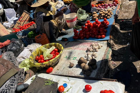 Addis Ababa: Open Market, Local Food & Coffee Ceremony