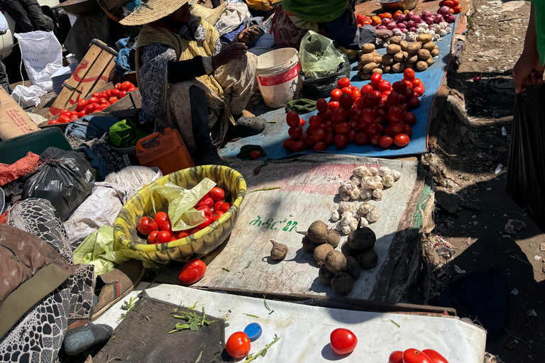 Addis Ababa: Open Market, Local Food & Coffee Ceremony