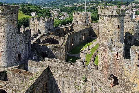 Conwy: Private Castle and Town Tours Conwy: Private Castle Tour