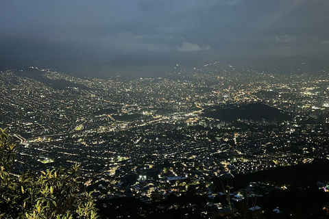 Night getaway, Picacho viewpoint, and 7 other viewpoints in Medellín