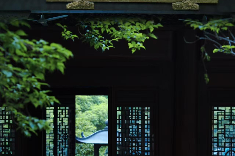 Hangzhou: Lingyin and Feilai Mountain Admission Ticket with Passport