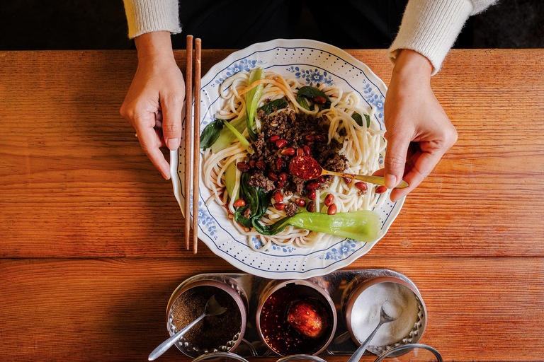 Kathmandu: Everest Eats Food Tour with 15+ Tastings