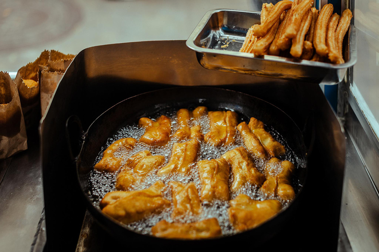Lima: Criollo Nights Food Tour with 14+ Tastings