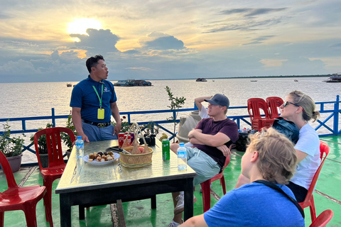 Siem Reap: Tonle Sap Sunset Boat Cruise with Transfers Siem Reap: Tonle Sap Joined in Tour Sunset Cruise