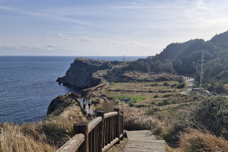 Tour guidato sulla storia e la cultura dell&#039;incidente del 4.3 di Jeju (SW)Tour guidato sulla storia e la cultura dell&#039;incidente del 4 marzo a Jeju (SW)