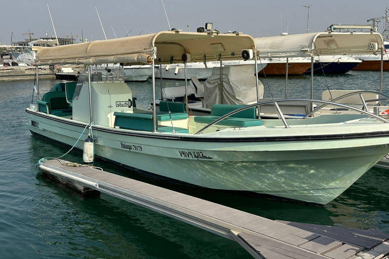 Jeddah: Red Sea Boat Rental with Crew and Water Activities