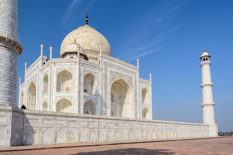 Agra: - Taj Mahal guidad tur (hoppa över linjen inträdesbiljetter)