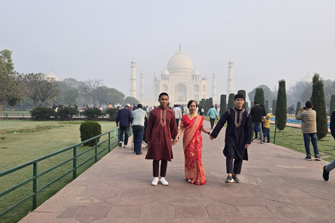Taj Mahal Tour With Professional Photoshoot And Guide Taj Mahal Tour With Professional Photoshoot And Guide