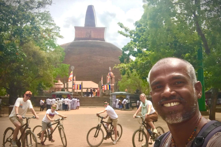 Anuradhapura: Heritage Mountain bike Tour