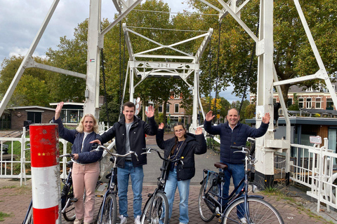 Utrecht: Guided Bike Tour with Dom Tower & Canal Cellars