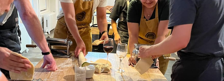 Olbia : atelier de pâtes traditionnelles, repas et transfert en minibus