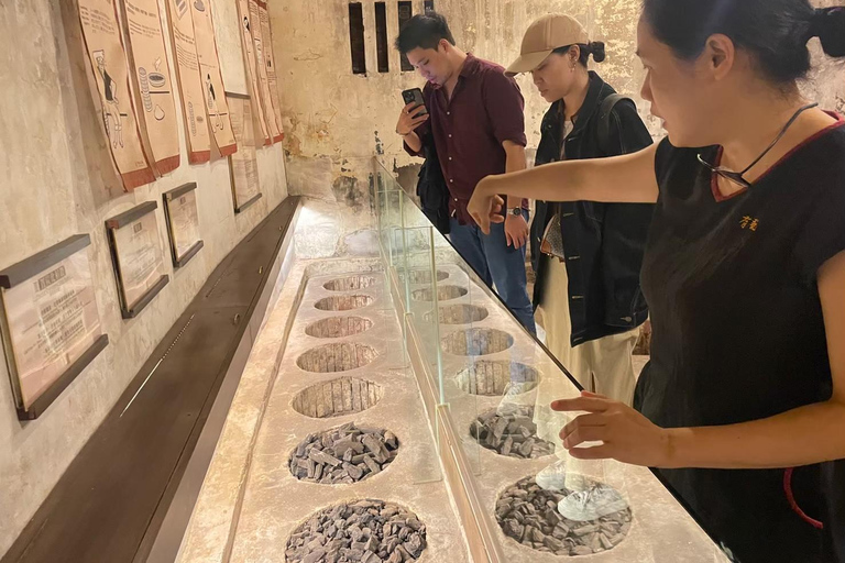 A Walk Through Time Dadaocheng Walking Tour