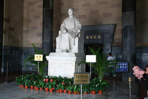 Nanjing: Stadsrondleiding op maat met lunchPakketreis inclusief entree en lunch