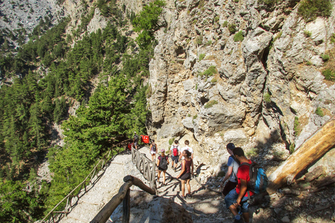 Gole di Samariá: escursione di un giorno con trekking da La CaneaDa Kalyves o Almyrida