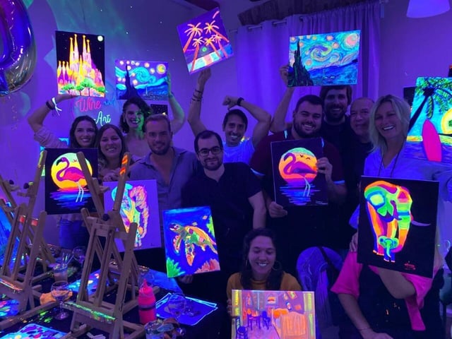 Barcelone : Atelier de peinture fluorescente et de vin