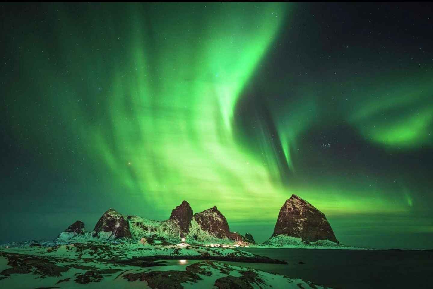 Tromsø: Discover the Northern Lights in Comfort and Style