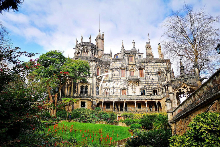Lisbon: Sintra, Pena, Regaleira, Cabo da Roca & Cascais Private Tour – Personalized Comfort in an Exclusive Settings