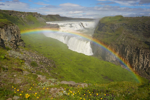 From Reykjavík: Golden Circle, Tomato farm & Laugarás Lagoon