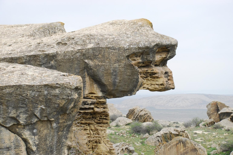 Baku's Top 5: Gobustan, Mud, Ateshgah, Yanardag, H.A. Center