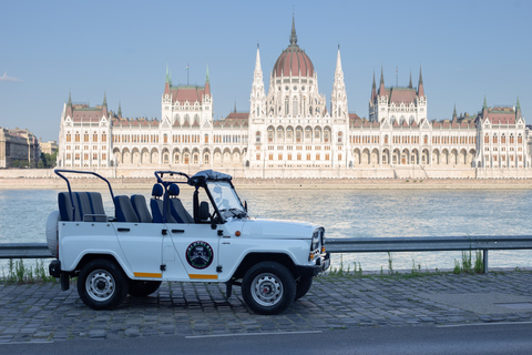 Passeio turístico clássico pela cidade de Budapeste em jipe russo