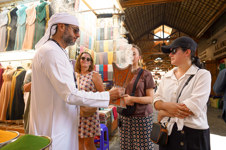 Old Dubai Historic Guided Tour: Creek, Street Food & Souks Guided Tour