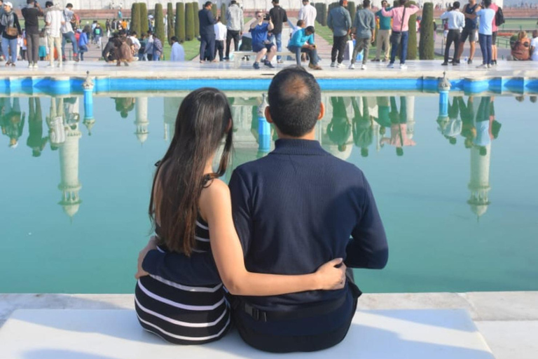 Agra: Taj Mahal Skip-the-Line Entry Ticket