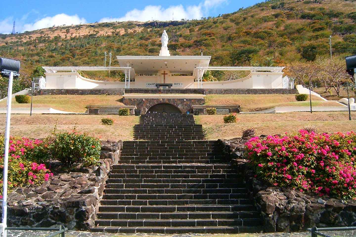 Mauritius: Temples, Sugar Museum, and Beach Day Trip - Mauritius: Temples, Sugar Museum, and Beach Day Trip