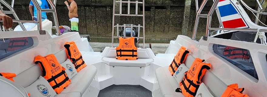 Phuket : Bateau privé de luxe à grande vitesse vers l'île de James Bond