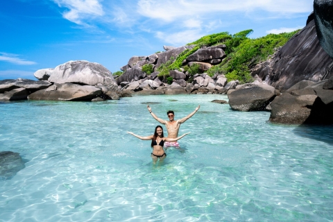 Phuket: Excursión de un día en lancha rápida a las islas SimilanSin transferencia