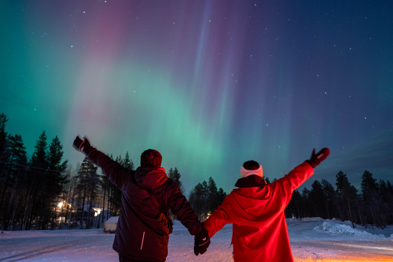 Rovaniemi: Guaranteed Aurora Hunting Tour with Photos