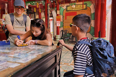 Hoi An Old Town Walking: Trader's Old House & Photo Spot