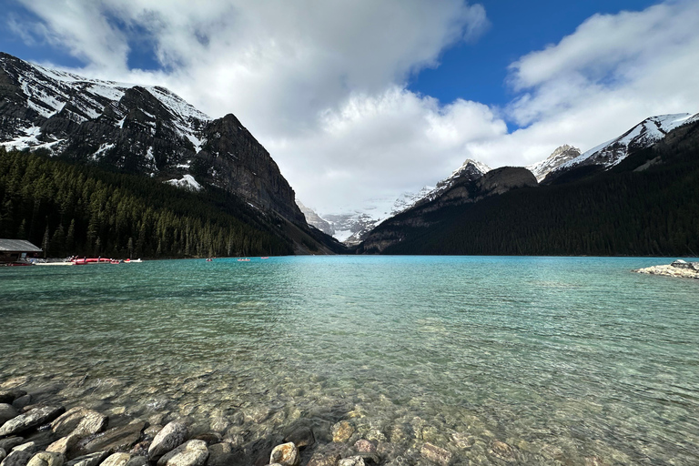 From Banff: Shuttle to Moraine Lake and Lake Louise Moraine Lake: Sunrise