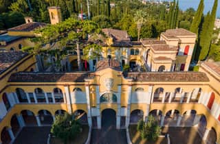 Ab Mailand: Zugfahrt zum Gardasee, Vittoriale & Heller-Park