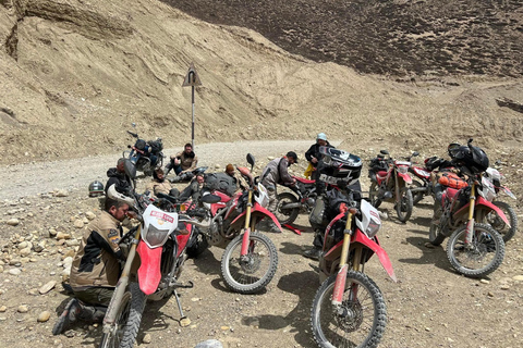 Katmandu: ekologiczna wycieczka motocyklowa po HimalajachKatmandu: Ekologiczna wycieczka motocyklowa po Himalajach