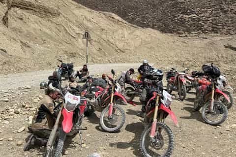 2026年ヒマラヤ人気のエンデューロ＆モトクロス ツアー体験 | ゲット