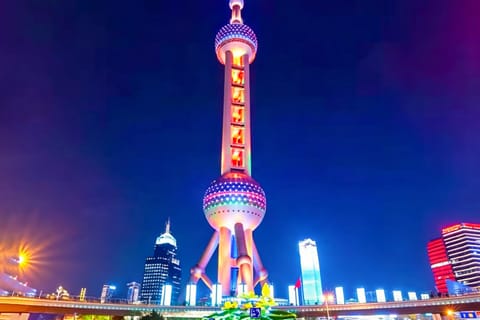 Shanghai Oriental Pearl Tower Ticket Buffet and Fast Pass