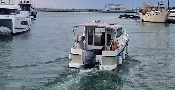 Izola: Private Bootstour nach Strunjan und Piran mit Getränken Izola: Private Bootstour nach Strunjan und Piran mit Getränken