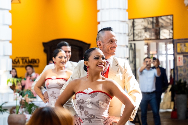 Lima: Circuito Mágico del Agua con Cena y Espectáculo Folclórico